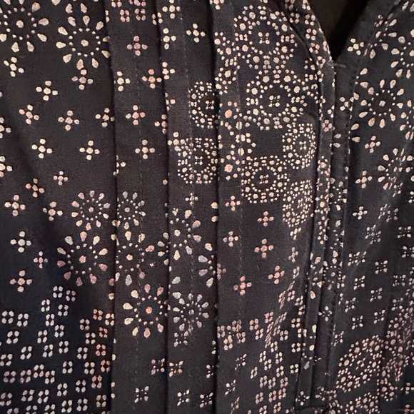 Tops - Picture 10 of 15